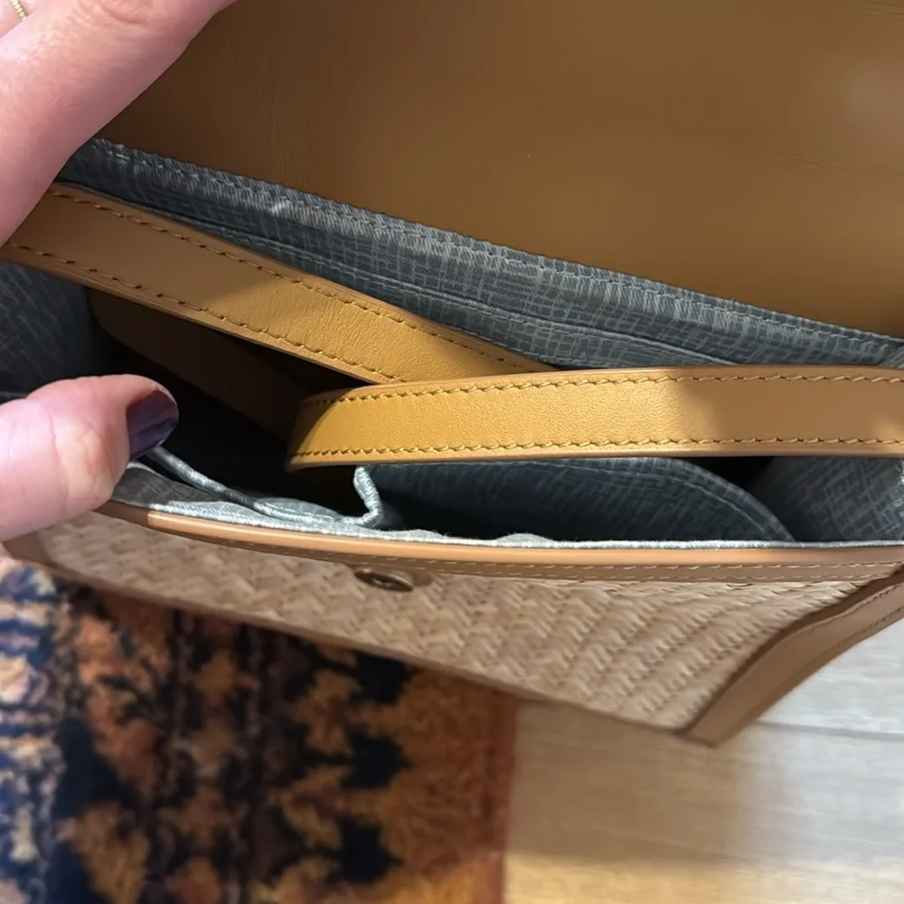 Spring Bag - Picture 2 of 3